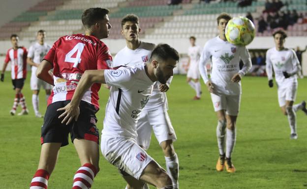 El Santa Marta estalla contra el árbitro tras caer en Zamora en el descuento: «Nos han robado a la cara»