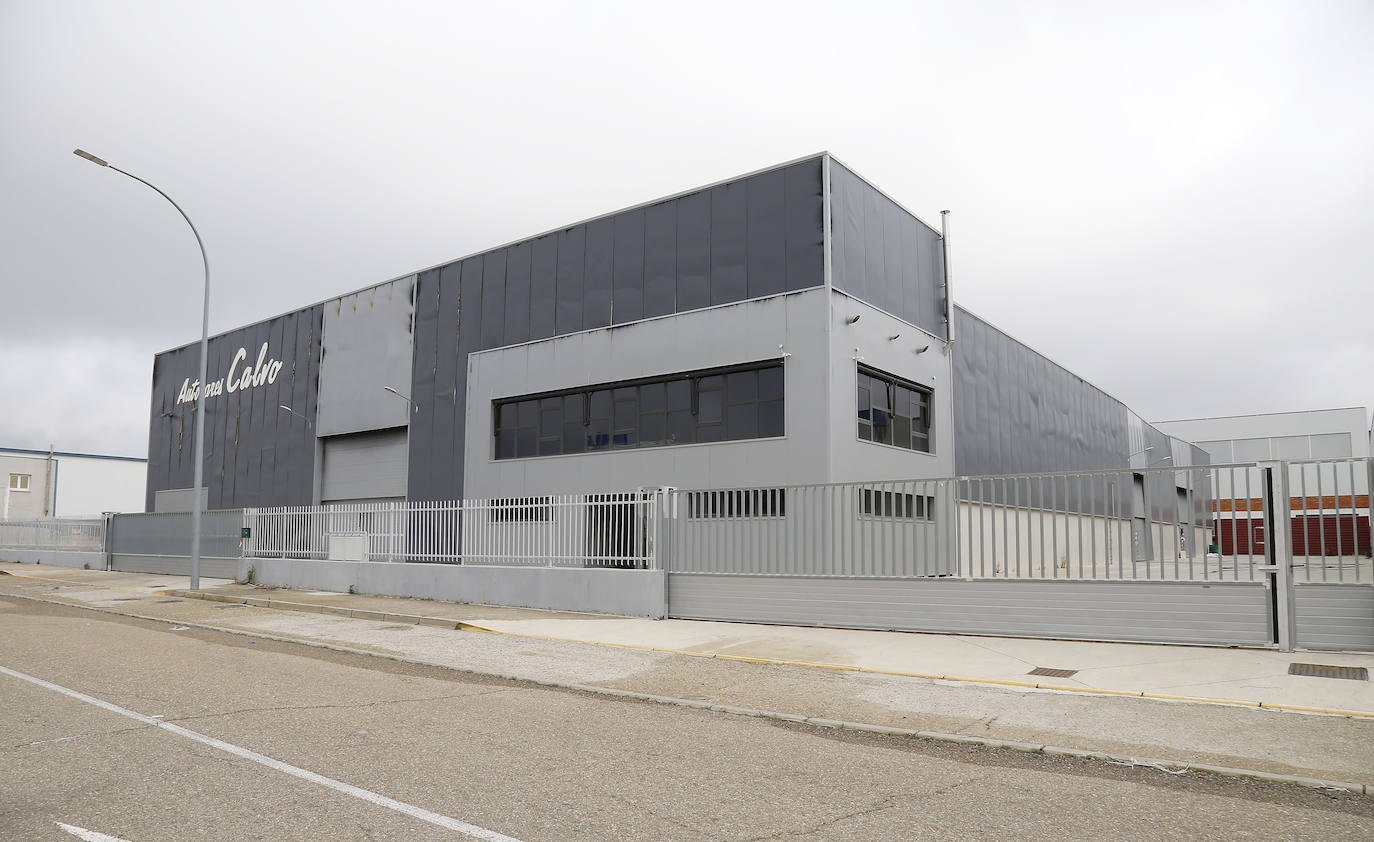 Incendio en una nave de transporte de Palencia