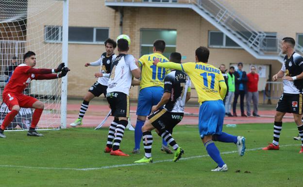 La zaga de Unionistas CF no tiene 'defensa' alguna esta temporada