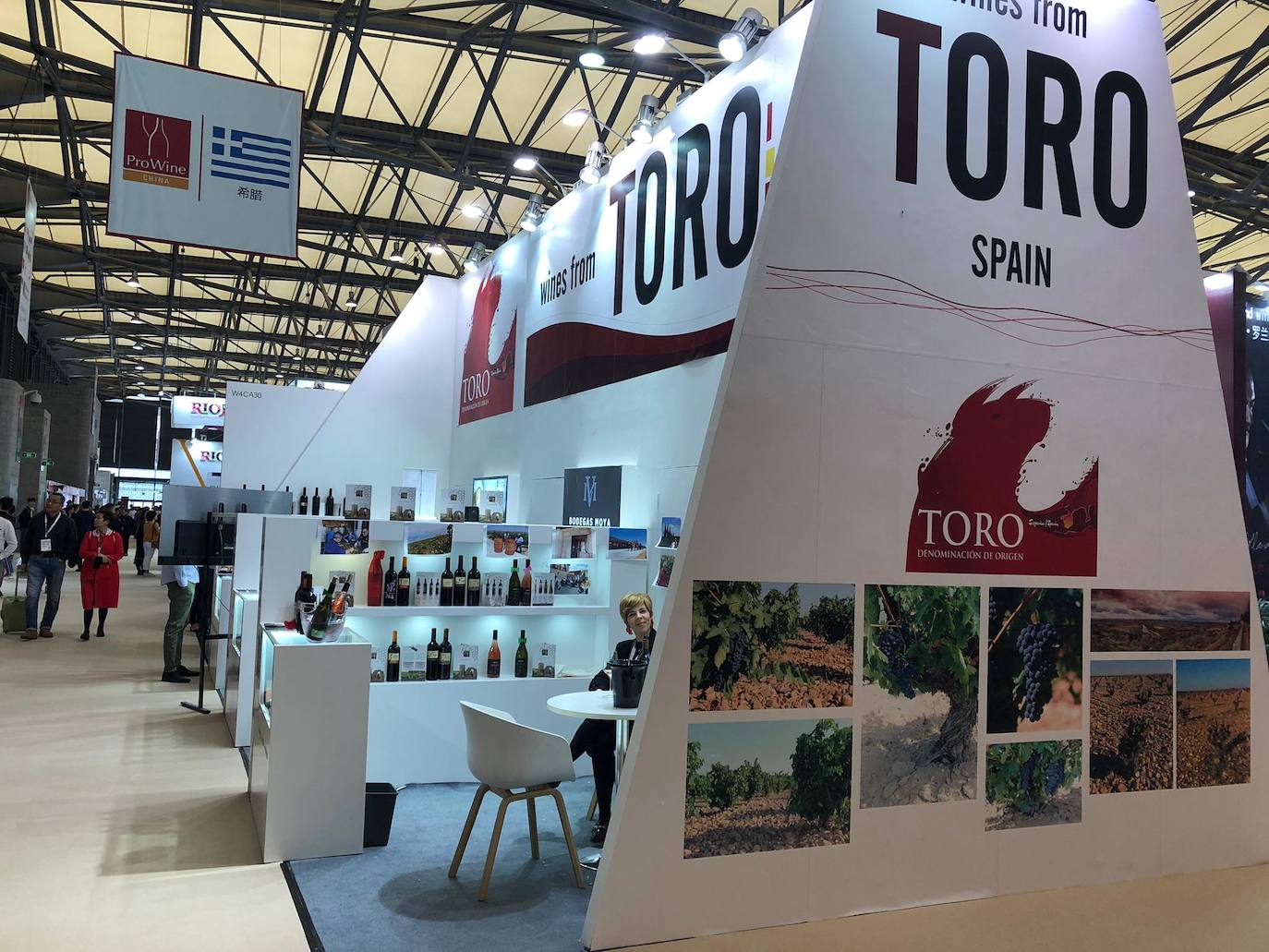 Bodegas de la DO Toro viajan a Prowine Asia para establecer nuevas relaciones comerciales