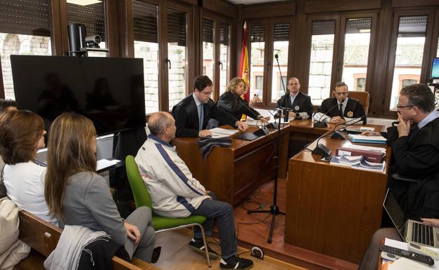 Escasos centímetros de violenta separación en el Juzgado de lo Penal de Segovia