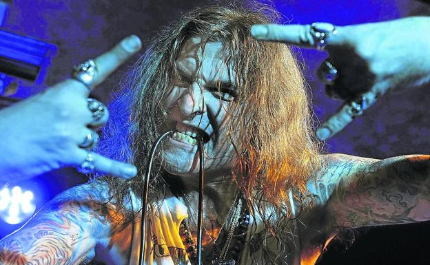 «Nos vamos a dejar el cuerpo en el escenario», afirma el cantante de Lujuria antes de su concierto en Palencia