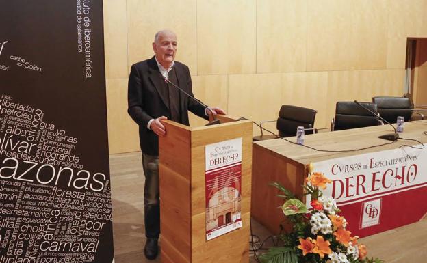 Un catedrático de la USAL desentraña los orígenes de Podemos en un nuevo libro