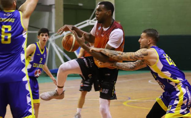 Willis Mackey, de Aquimisa Carbajosa, MVP de la jornada del grupo AB en la Liga EBA