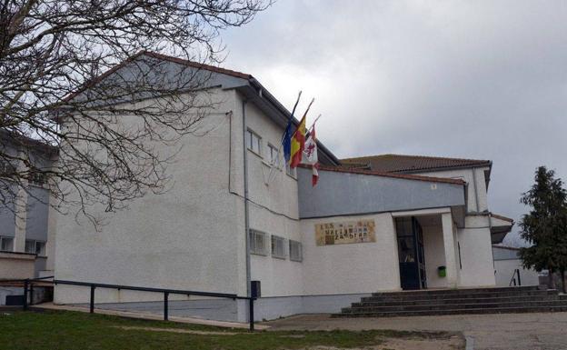 «Ante una sospecha se debe desalojar», subraya la directora del instituto de El Espinar evacuado por una falsa amenaza de bomba