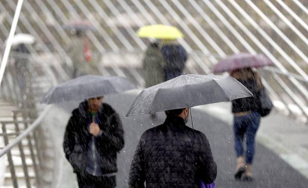 Las lluvias darán una pequeña tregua el fin de semana en Valladolid para regresar el lunes