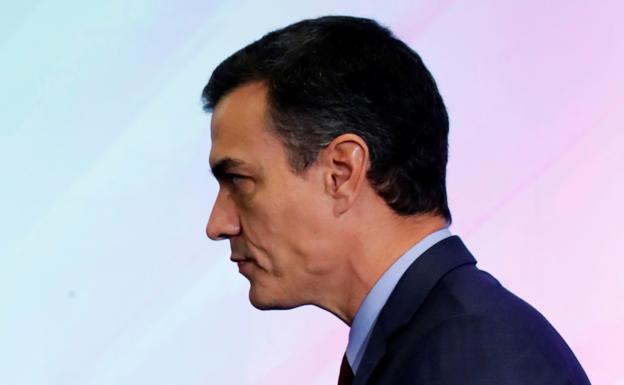 Sánchez desoye la demanda del PP para que dé la cara en el Congreso por los ERE