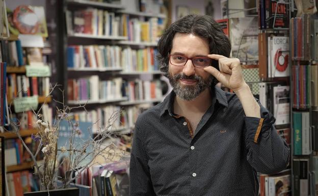 Andrés Neuman: «Nos falta amor y humor para mirar el cuerpo»