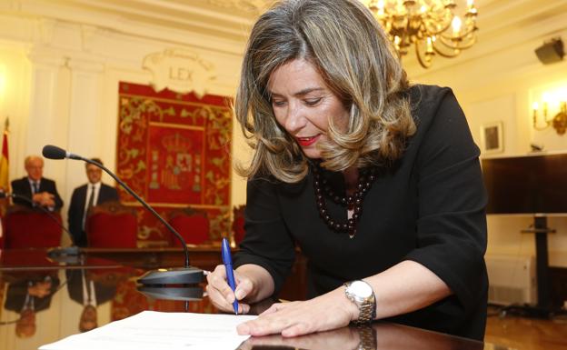 Génova cesa a la gerente del PP de León tras la dimisión del diputado leonés que falsificó su título