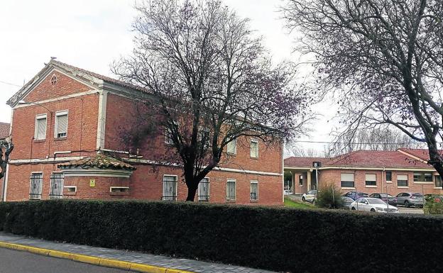 El colectivo en defensa del centro de salud de Laguna plantea su ampliación