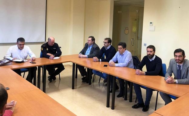 La Policía Nacional reforzará la seguridad del comercio durante las navidades