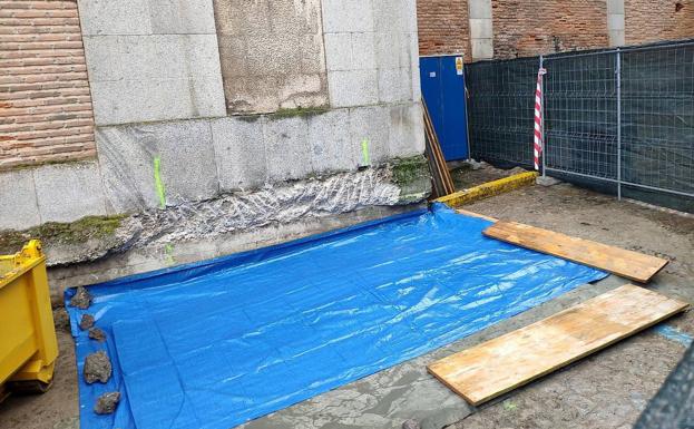 El ascensor que subirá de Gascos a Vía Roma funcionará en marzo