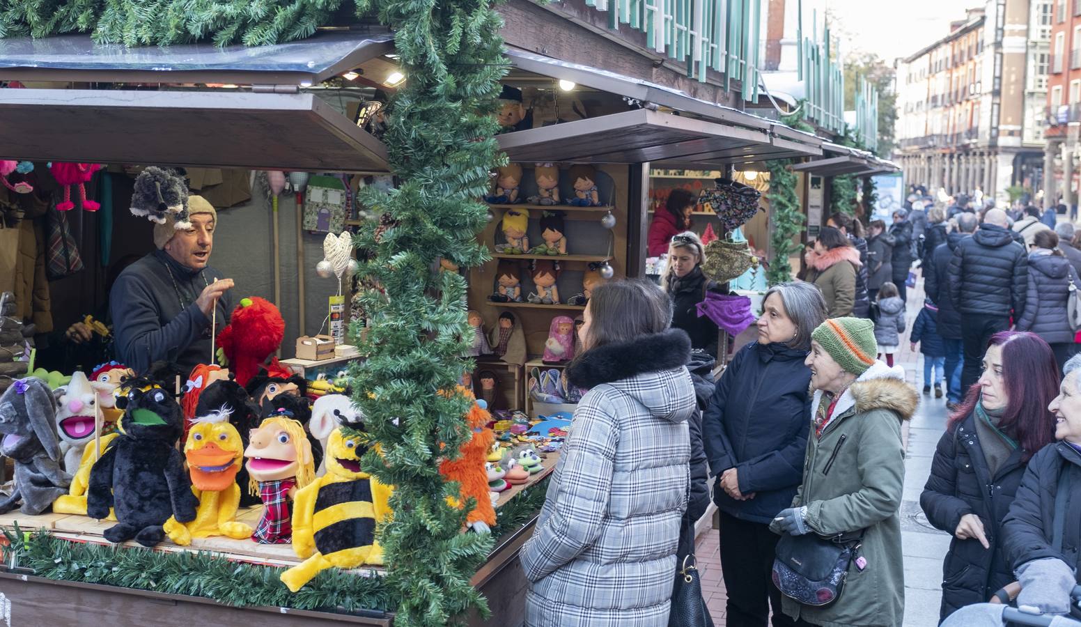 Mercado navideño en la Plaza Mayor de Valladolid