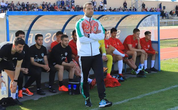 Ángel Sánchez: «Veo al CD Guijuelo y a Unionistas CF capacitados para salvar la categoría»