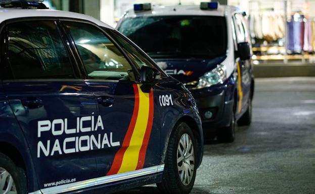 Dos vallisoletanos, de 16 y 20 años, detenidos en una red que distribuía porno infantil a través de WhatsApp