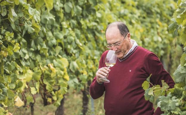 Carlos Moro presenta el primer vino de Casar de Vide