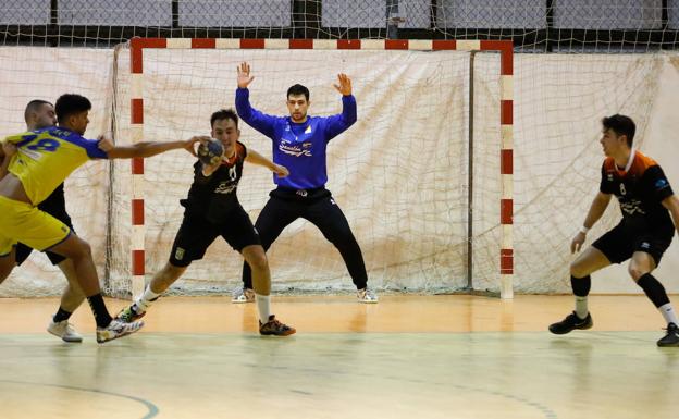 El BM Salamanca repite fuera de casa ante el Unión Financiera Balonmano Oviedo