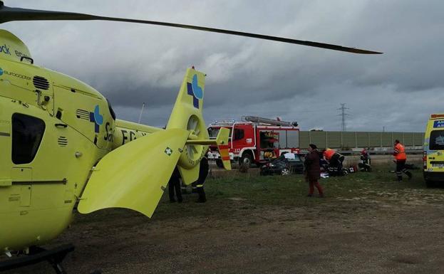 Dos heridos tras un choque entre dos turismos en La Rad