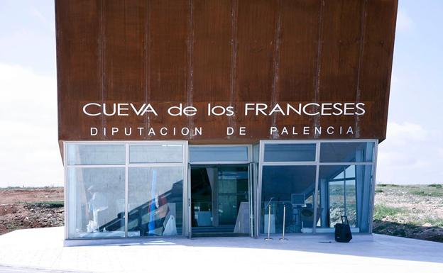Últimos días para visitar la Cueva de los Franceses hasta marzo de 2020
