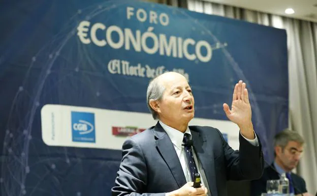 Fernando Fernández alerta de una descelaración económica, pero que «no es una vuelta a la crisis de 2010»