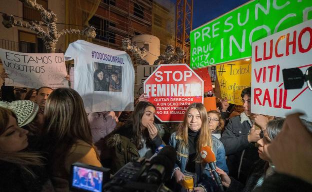La Asamblea Feminista de Aranda critica el silencio municipal tras las manifestaciones a favor de los condenados