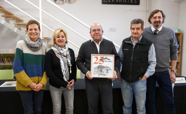 Un instituto en una fábrica