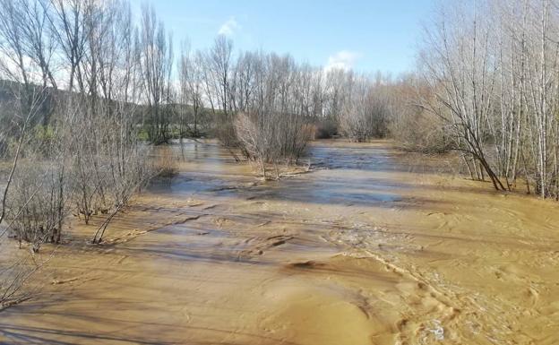 El temporal de lluvia y viento irá remitiendo en Castilla y León este domingo