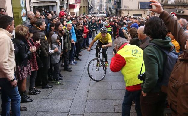 Hugo Sanz se corona en la Carrera del Pavo