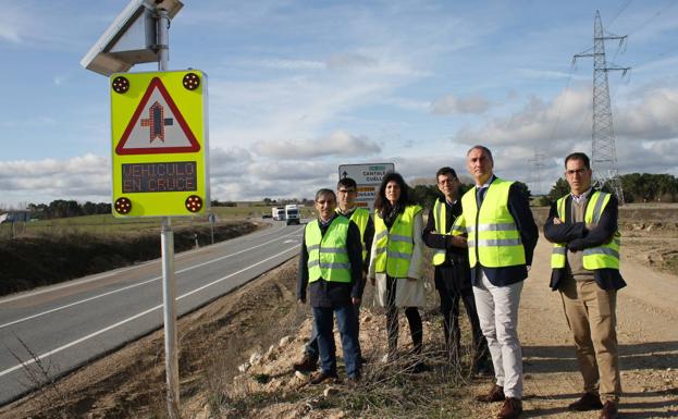 El nuevo cruce 'inteligente' en Aldeonsancho tratará de reducir la accidentalidad vial en este tramo