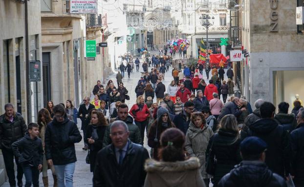 La capital salmantina gana población por primera vez en los últimos 14 años