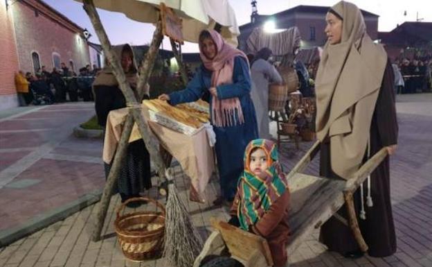 Quinientas personas visitan el belén viviente de Fresno el Viejo