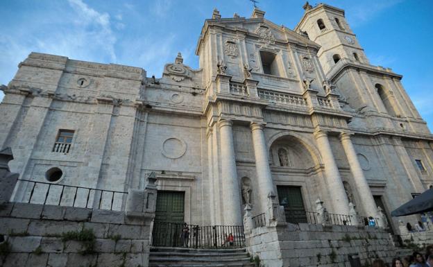 Piedra sobre piedra: La enorme catedral inacabada de Valladolid