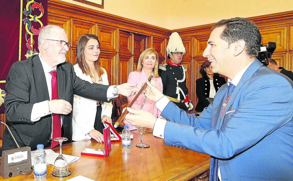 'Juego de Tronos' en el Ayuntamiento de Palencia