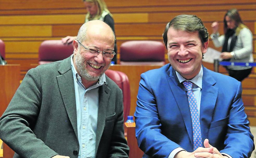 Un matrimonio sin amor deja al PSOE y a Tudanca sin la Junta