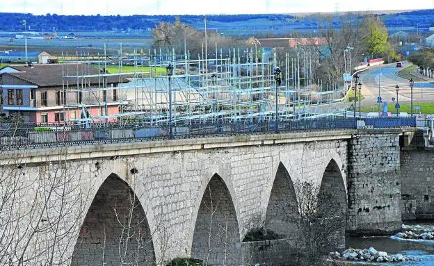 Tordesillas limitará el tráfico en el puente medieval durante el día grande de Motauros