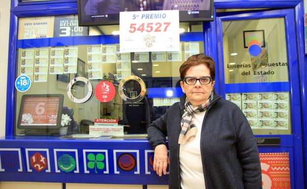 La lotera que repartió 10,2 millones: «Me hizo mucha ilusión porque mi marido jugaba mucho a ese número»