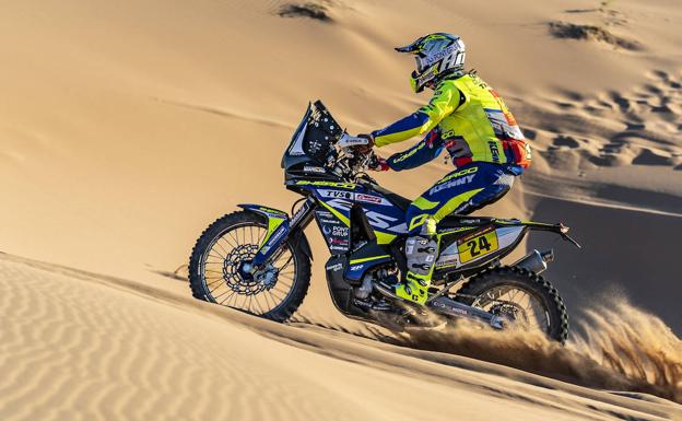 Santolino recupera cinco puestos en medio del polvo en la segunda etapa del Dakar