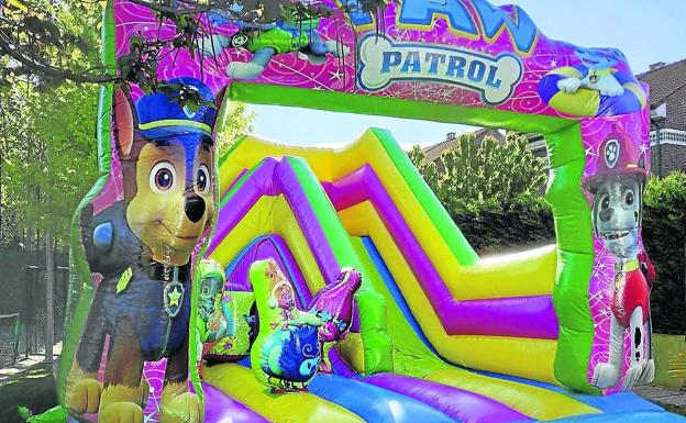 Devuelven intacto el hinchable de 400 kilos robado el sábado en el polígono de Villalobón