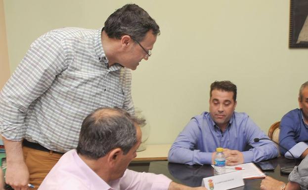 El exalcalde socialista de Valdestillas y tres ediles, en el banquillo por prevaricación