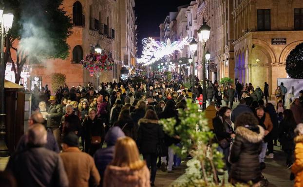 La llegada de inmigantes mitiga la caída de la población y el éxodo a otras provincias