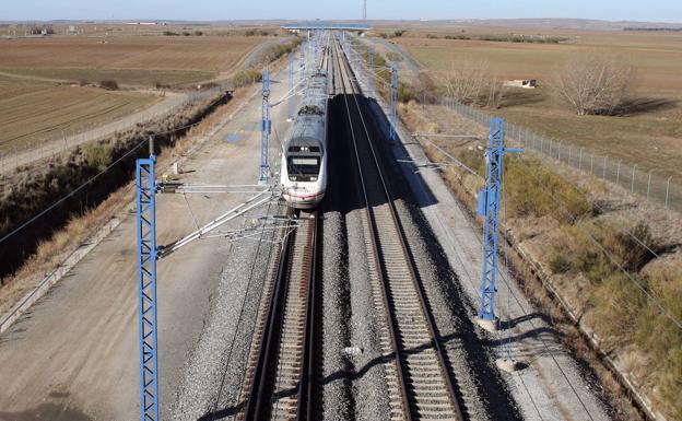 Renfe anuncia que los Ave a León circularán «con normalidad» desde el martes