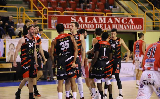 El USAL La Antigua abre el año en Würzburg con nuevos objetivos en el estreno de Óscar Núñez en el banquillo