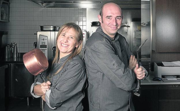 Un restaurante con corazón amarillo