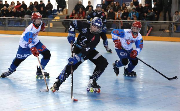 Goleada del CPLV en Las Rozas para seguir como líder de la liga de hockey línea