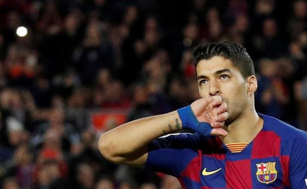 Luis Suárez se despide de la temporada tras sufrir otra operación en la rodilla derecha