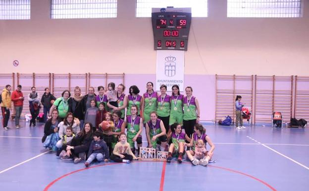El CD Claret y el Saltamontes Valverde se llevan la Copa sénior provincial de baloncesto