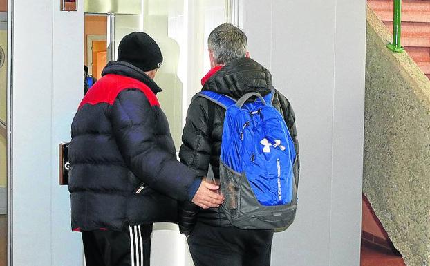 La accesibilidad del pabellón Pedro Delgado mejora con el nuevo elevador