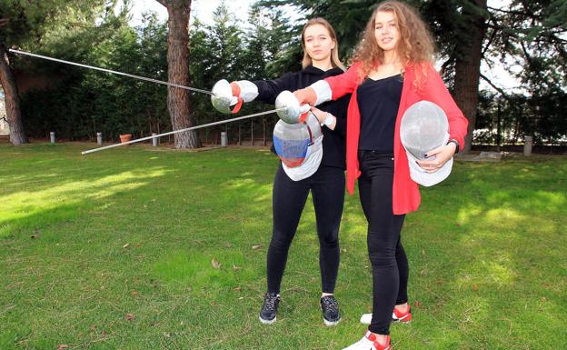Dos afilados sables de Siberia para la Copa del Mundo de esgrima