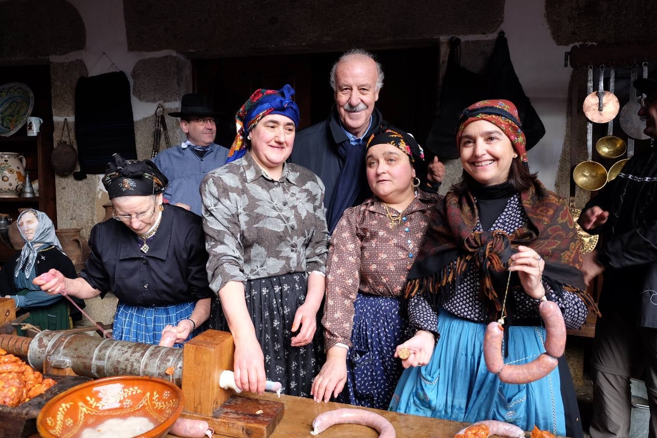 La Alberca celebra la rifa del marrano de San Antón
