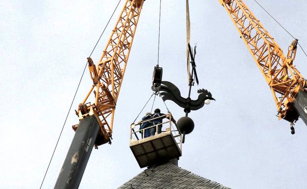 La reparación de la veleta de hierro de San Esteban costará 10.000 euros